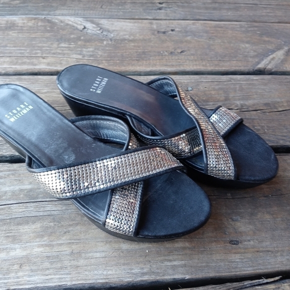 Stuart Weitzman women's black leather metallic crisscross wedge platform sandal. - Picture 2 of 7